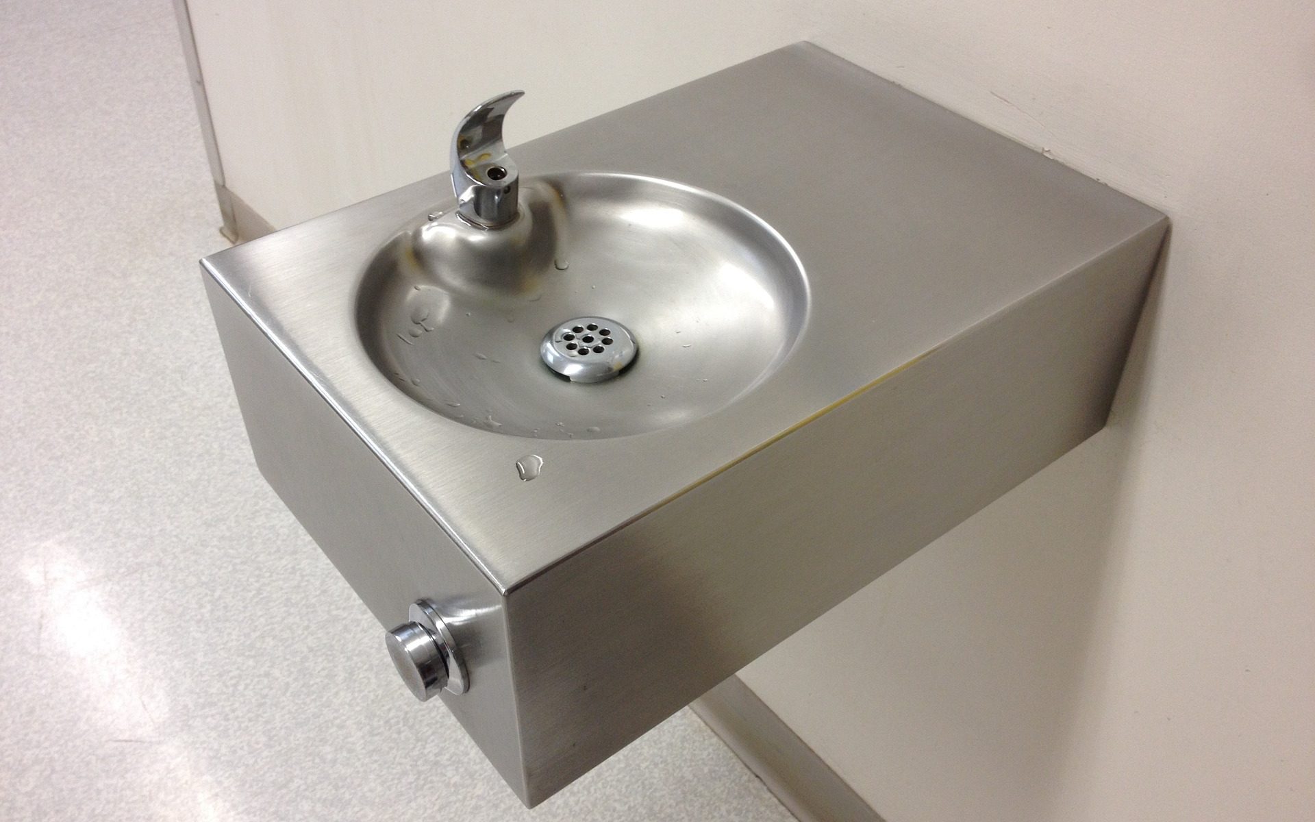 Different Names For Drinking Fountain